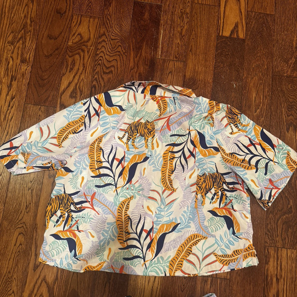 Cynthia Rowley Womens Pajamas L Short Set Tiger Jungle Print Button Sleepwear PJ - Picture 5 of 12